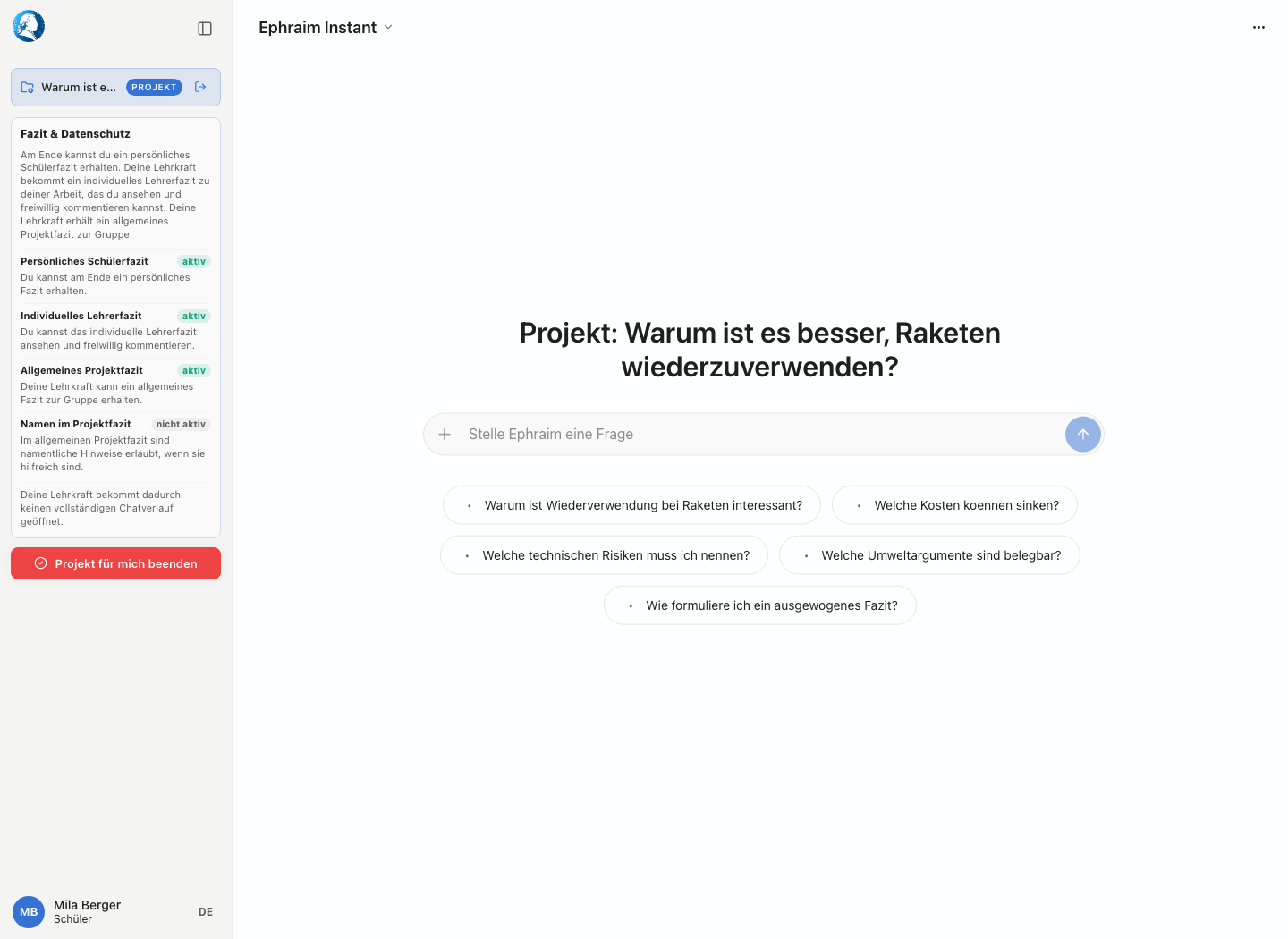 Aktiver Schüler-Projektchat mit permanenter Fazit- und Datenschutzanzeige in der Seitenleiste